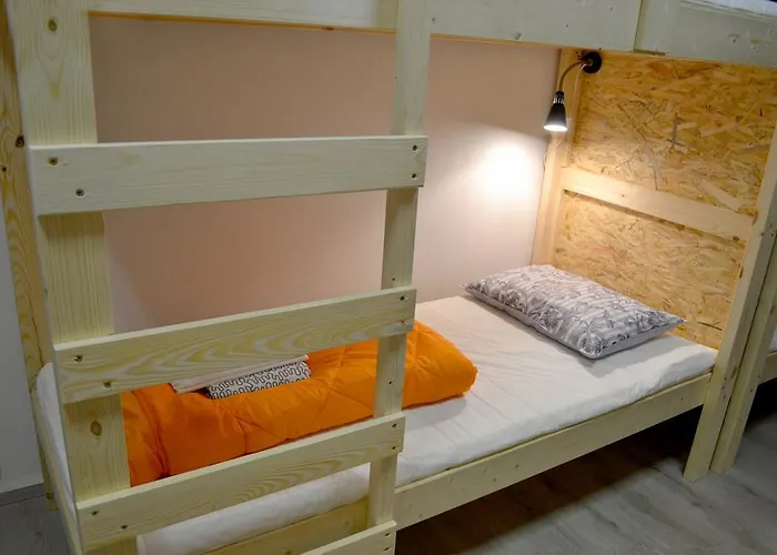 Hostel Oras Nakvynės namai